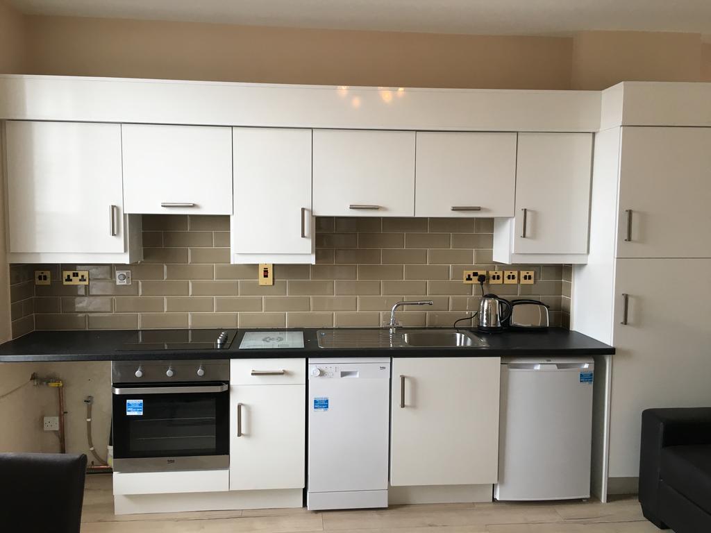 Blessings Studio Apartments Cootehill Esterno foto
